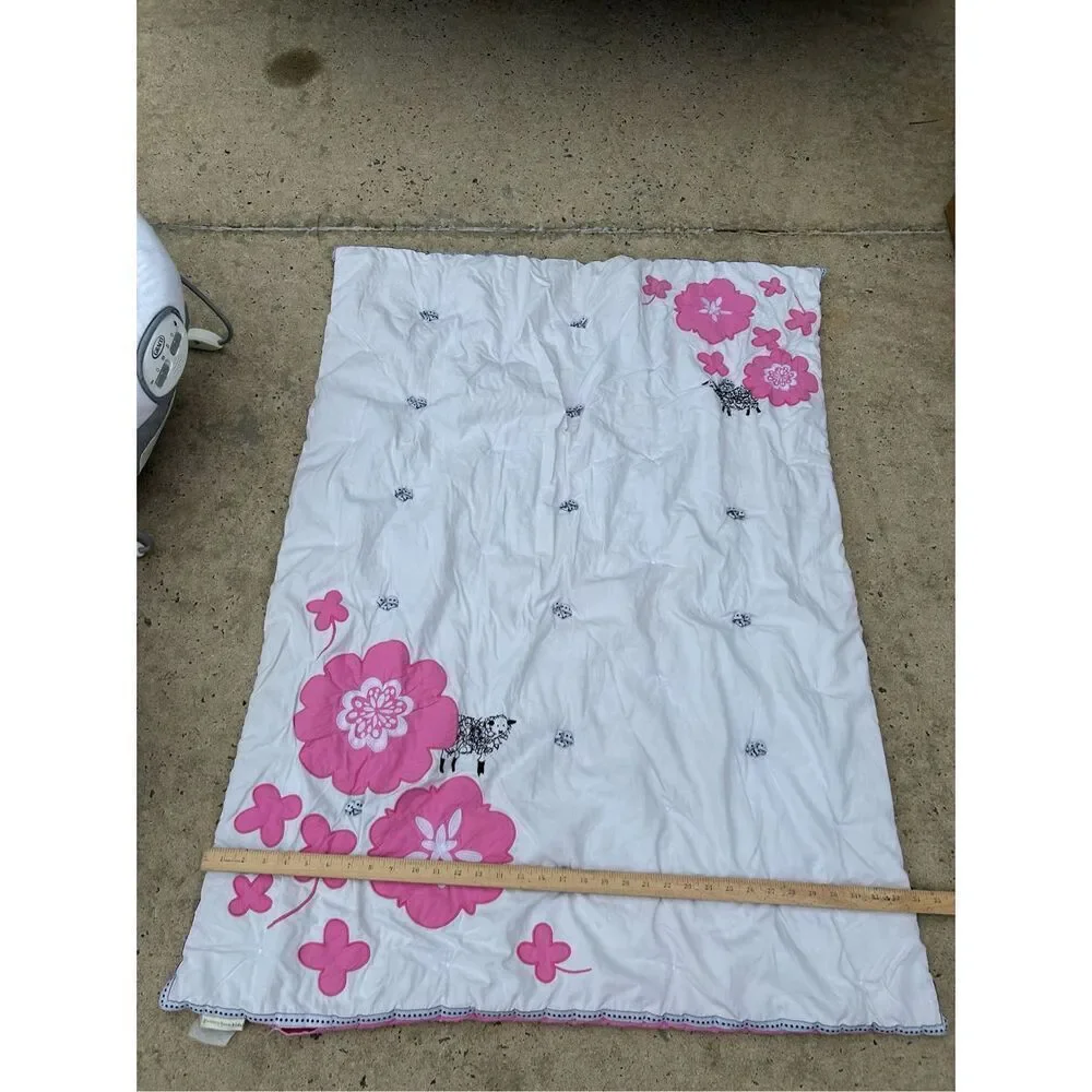 Pottery barn kids pink white  lambs crib comforter (small tear)replacement 34
